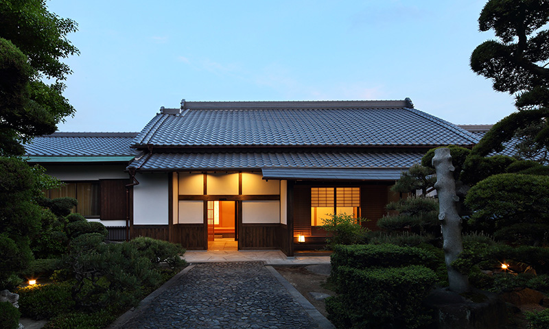 3月 ABCハウジング奈良・登美ヶ丘住宅公園に登美ヶ丘展示場オープン「はばたく中小企業・小規模事業者300社」に選出 9月 「木製内部建具（GENPEI）」がグッドデザイン賞を受賞 4月 社有林として川上村東川に4.71haの山林を取得 8月 「吉野杉の床」がキッズデザイン賞を受賞 9月 「代官屋敷の古民家再生」がグッドデザイン賞を受賞