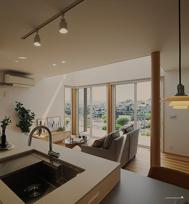 吹き抜けで開放感のある住まい