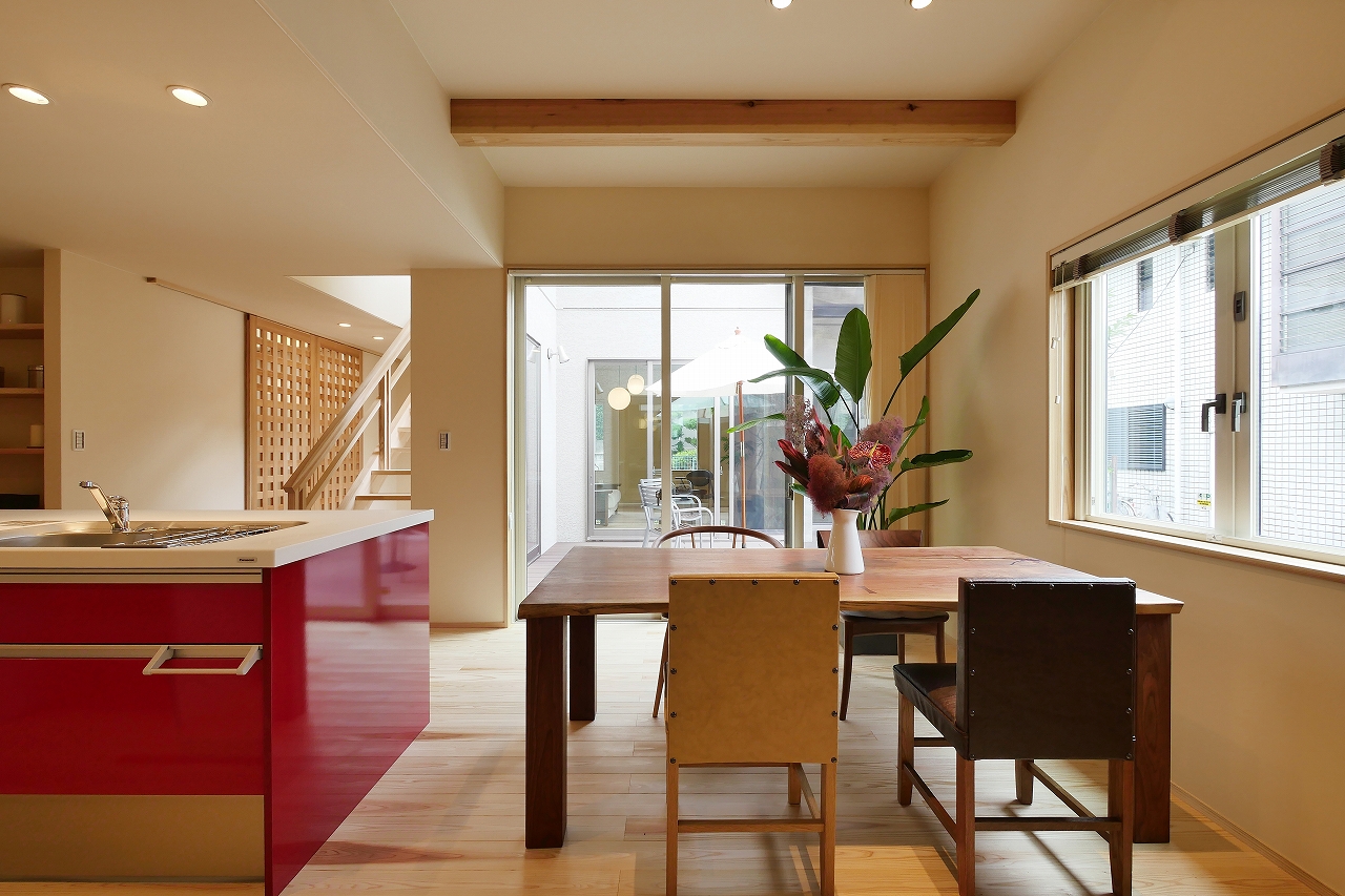 木の家イムラコの字型間取りの住まいをご見学いただけます。