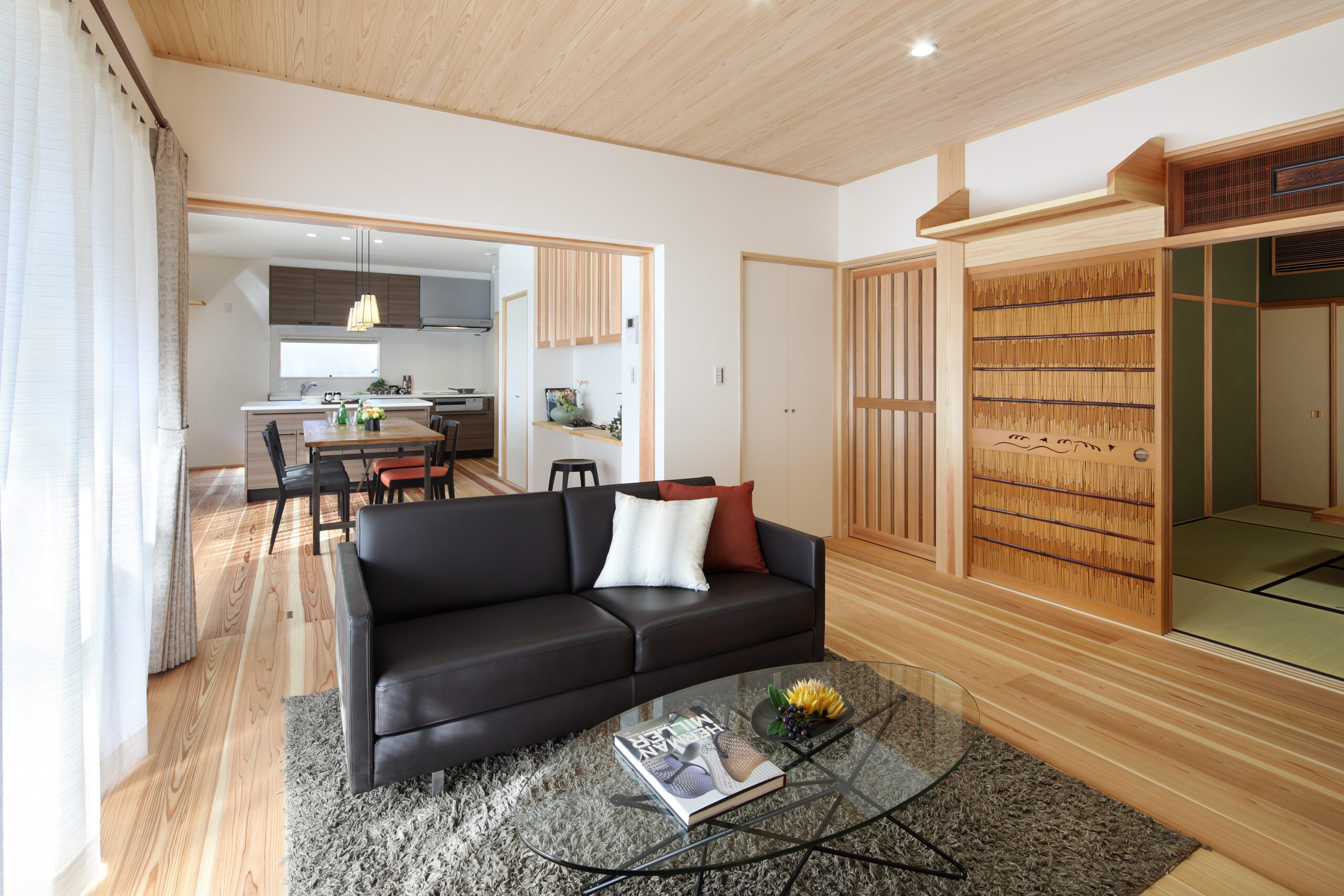 木の家イムラ二世帯が暮らす家をご見学いただけます。