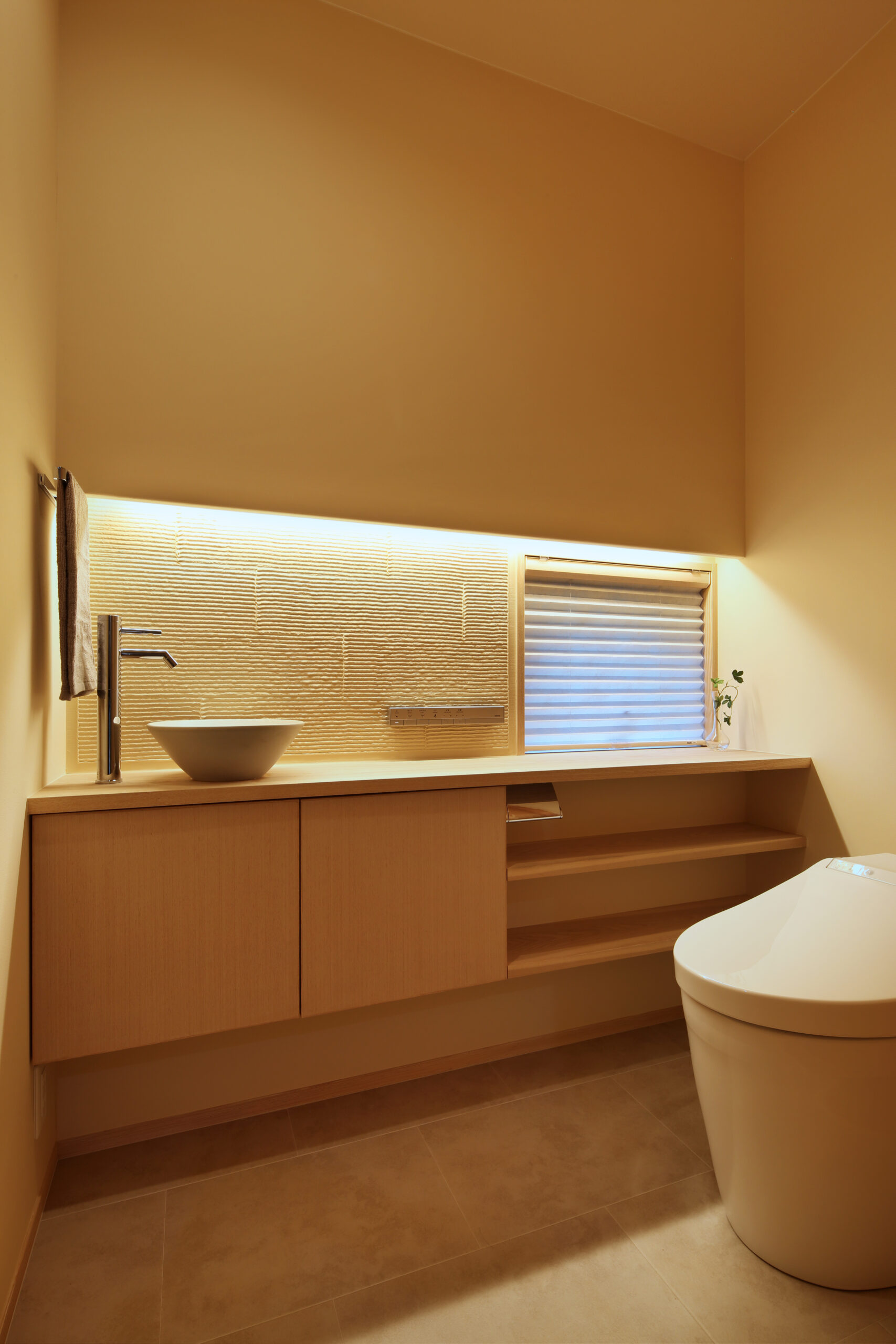 トイレに窓は必要？メリットとデメリットをご紹介